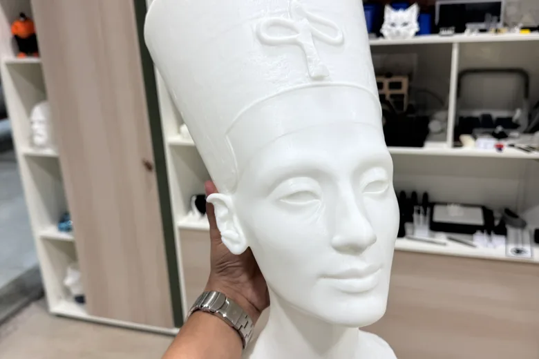 High-detail SLA sculpture with a smooth finished surface — Orbit3D, UAE